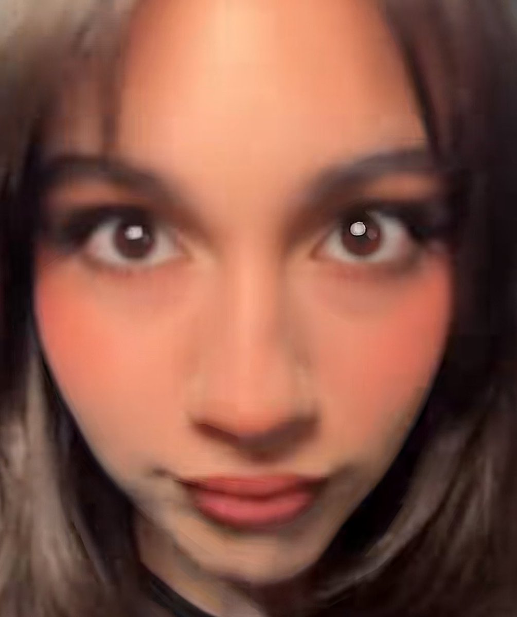 ale's eyes tweet media