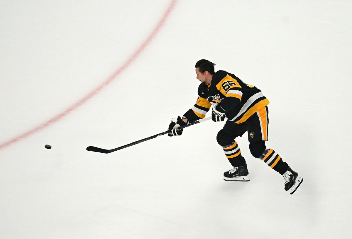 Penguins PR tweet media