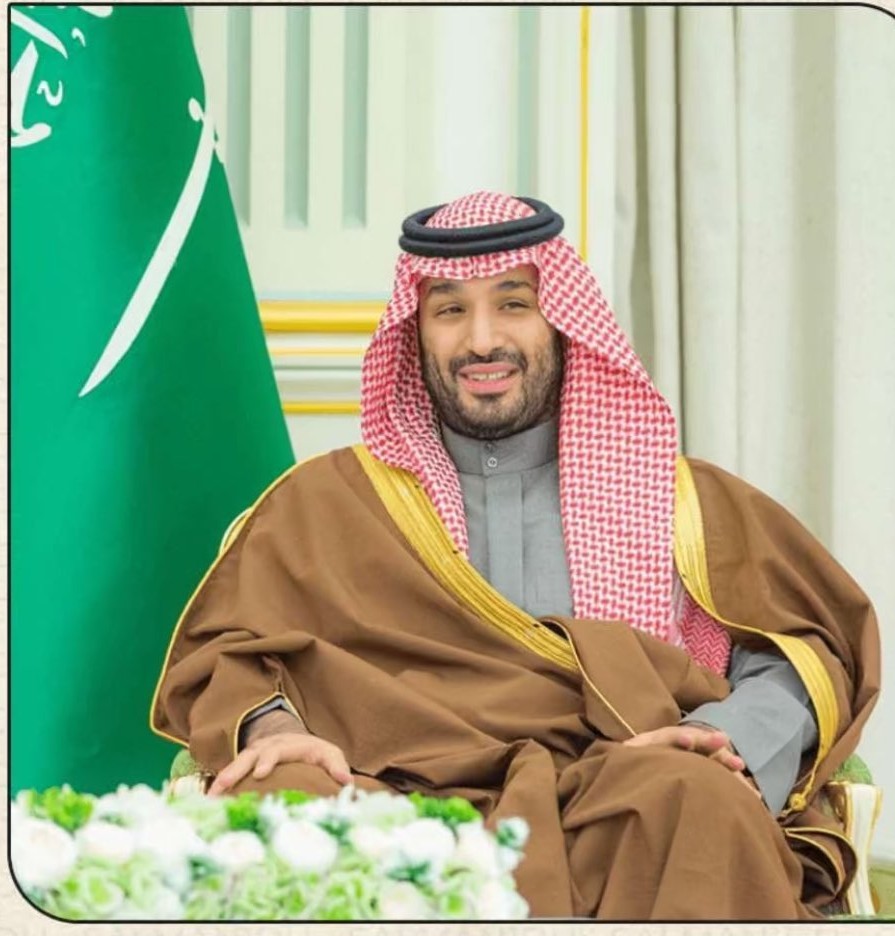 waten_kaled's tweet photo. @SaudiNews50 محمد بن سلمان ❤️❤️

زعيم الشرق الأوسط شاء من شاء وأباء من أباء❤️🇸🇦❤️ https://t.co/fyn771xrum
