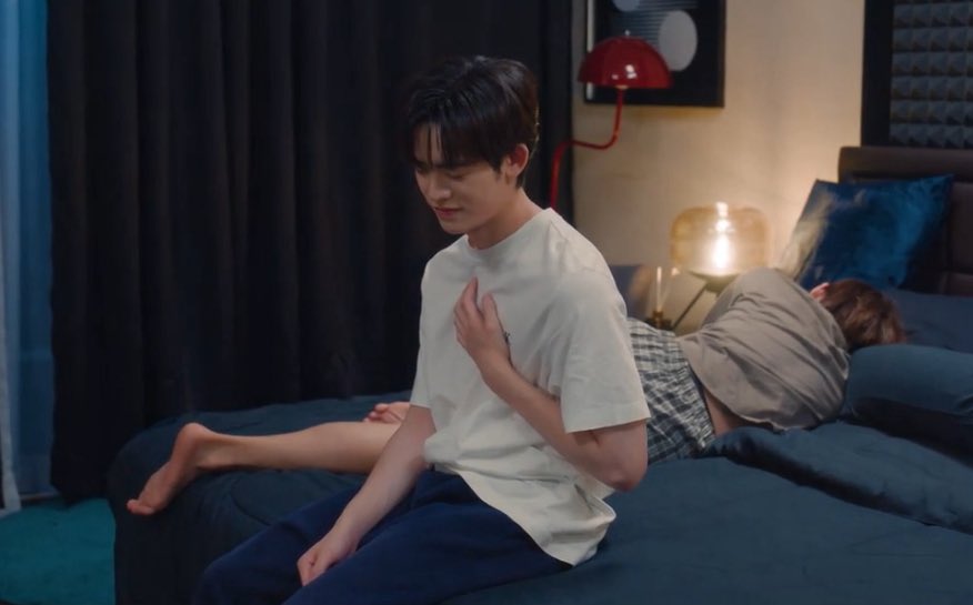 rae 𝜗ৎ dwy tweet media