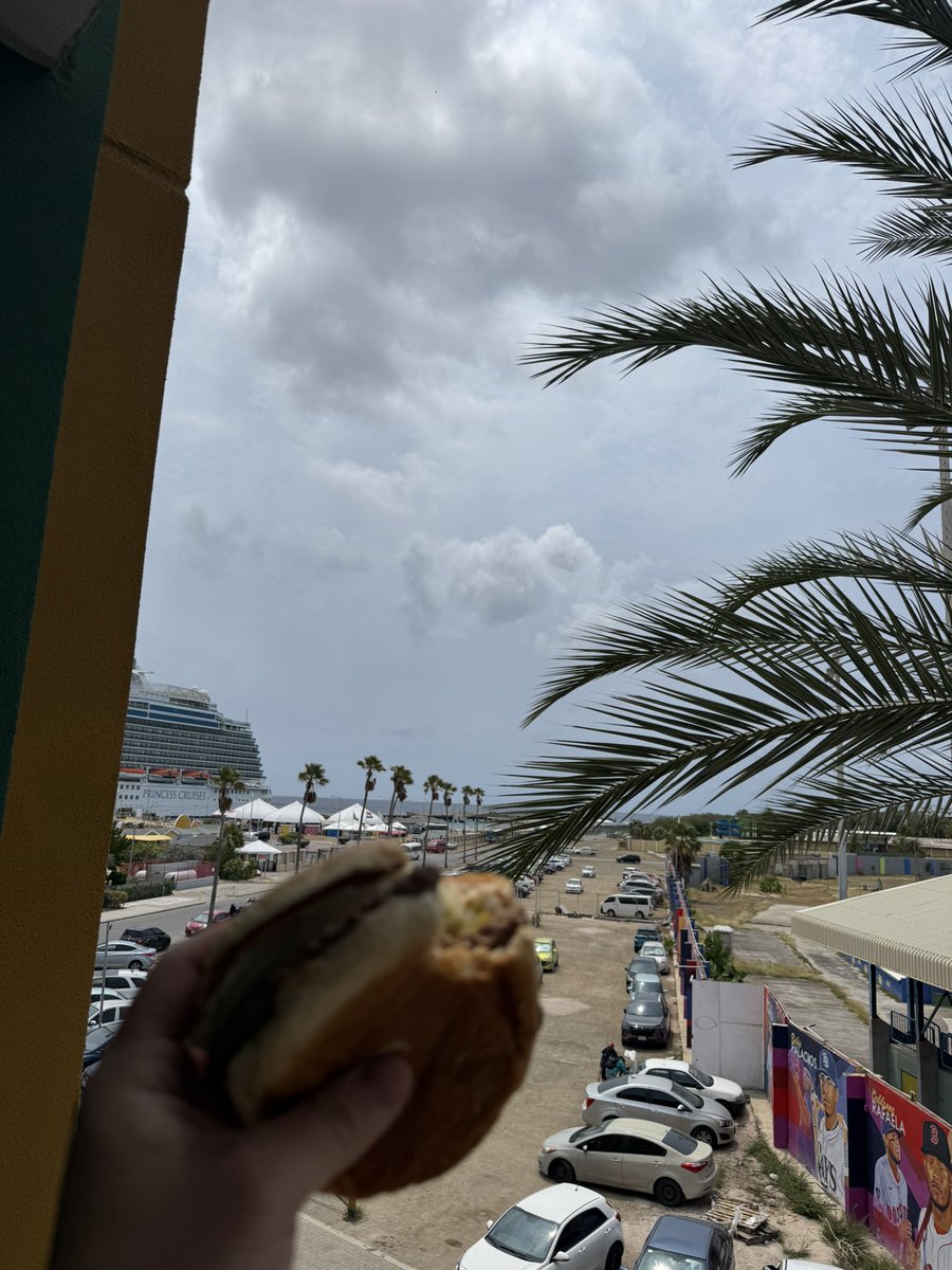 Brettzky tweet media