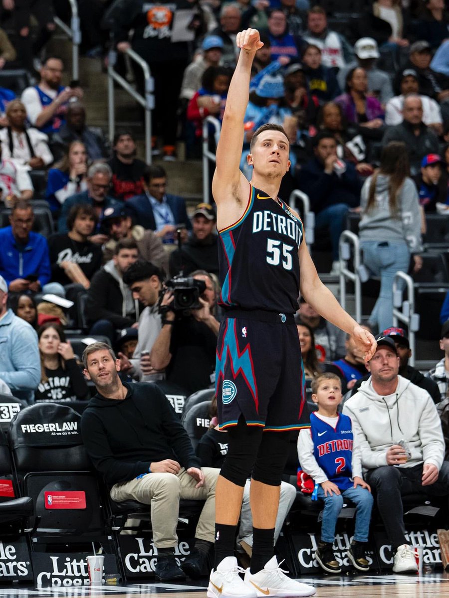 Goatified Pickz tweet media