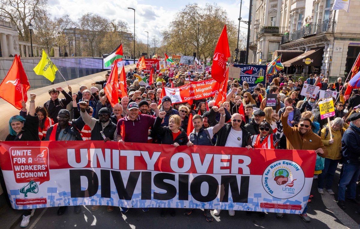 UniteSharon's tweet image. Instead of picking the pockets of everyday people tax the rich - what is wrong with a #WealthTax?

#Together #Unity ✊