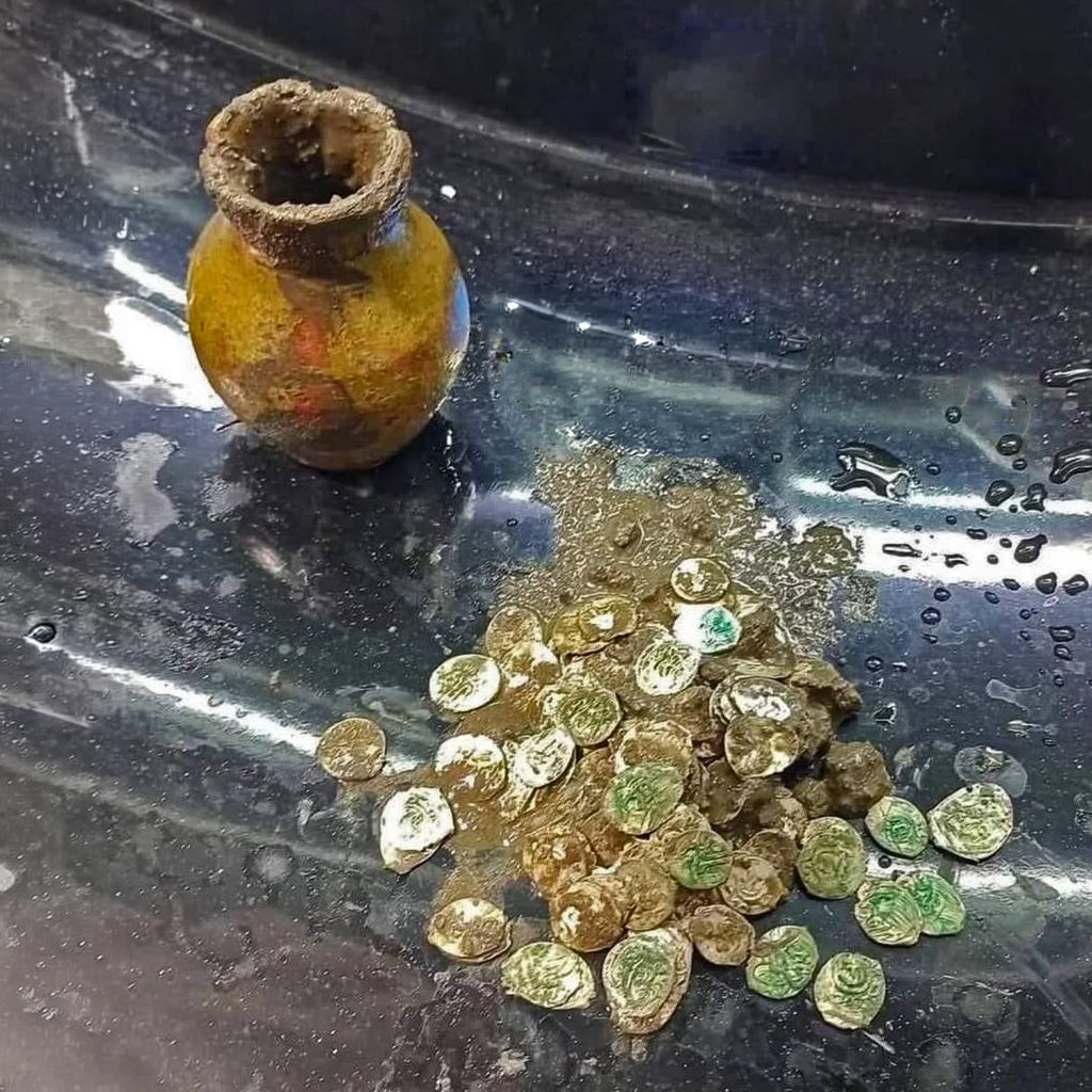 @_Treasure_Kings_ tweet media