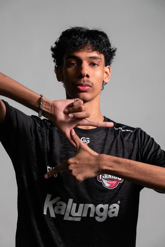 mundinho STEPZ brasil 🇻🇪 tweet media