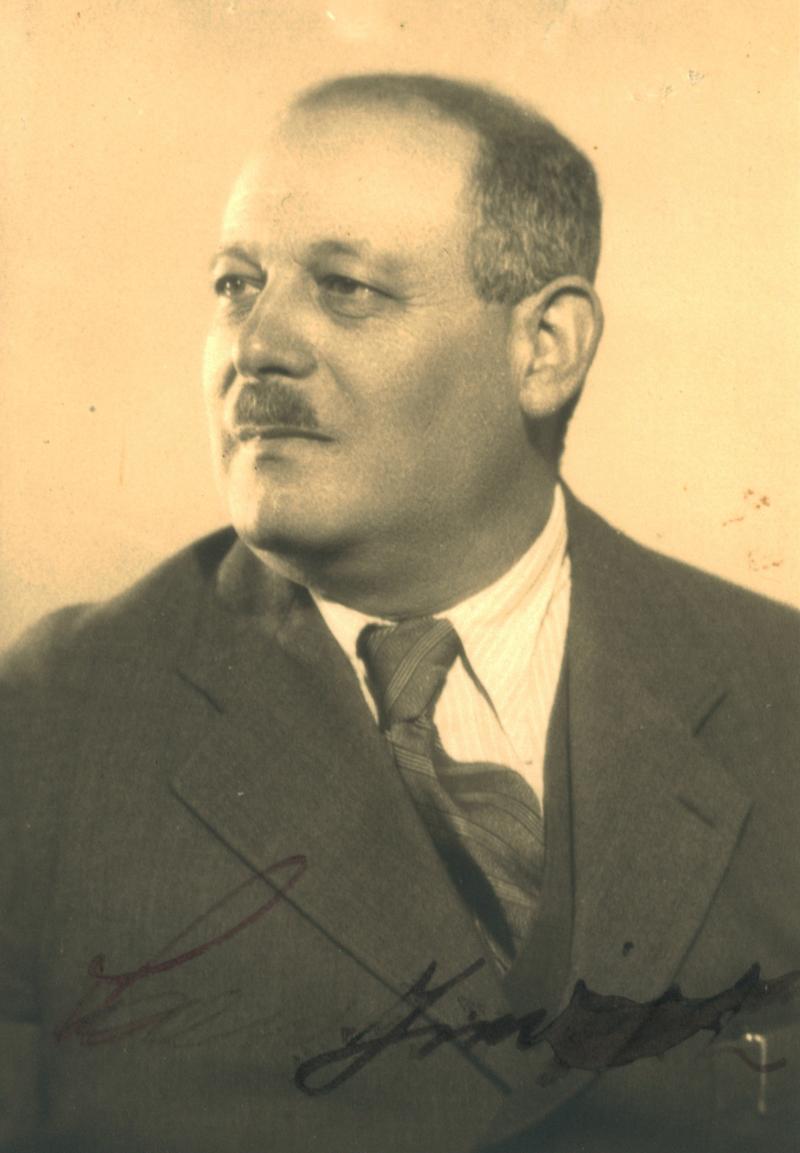 Auschwitz Memorial tweet media