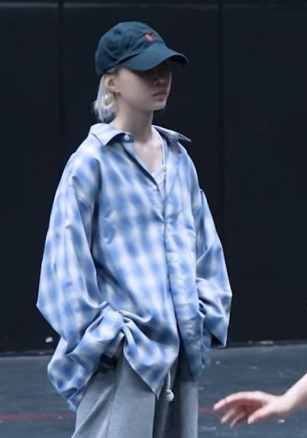 handsome winter tweet media