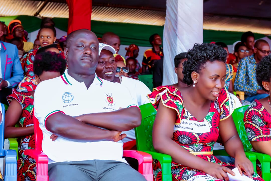 Merankabandi2's tweet photo. After @MuramvyaCommune, beneficiaries of @Merankabandi2 in #Kiganda joined the population of #Kigandacommune to celebrate International Women's Day. https://t.co/w5OAQKmNkq
