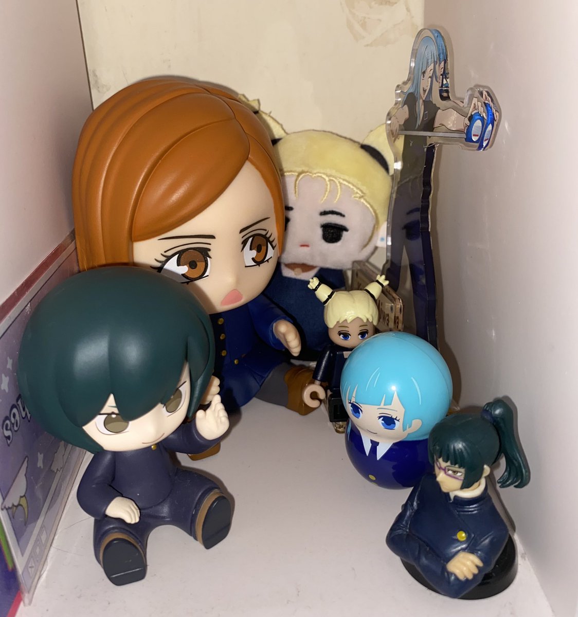 maeve 🐰 tweet media