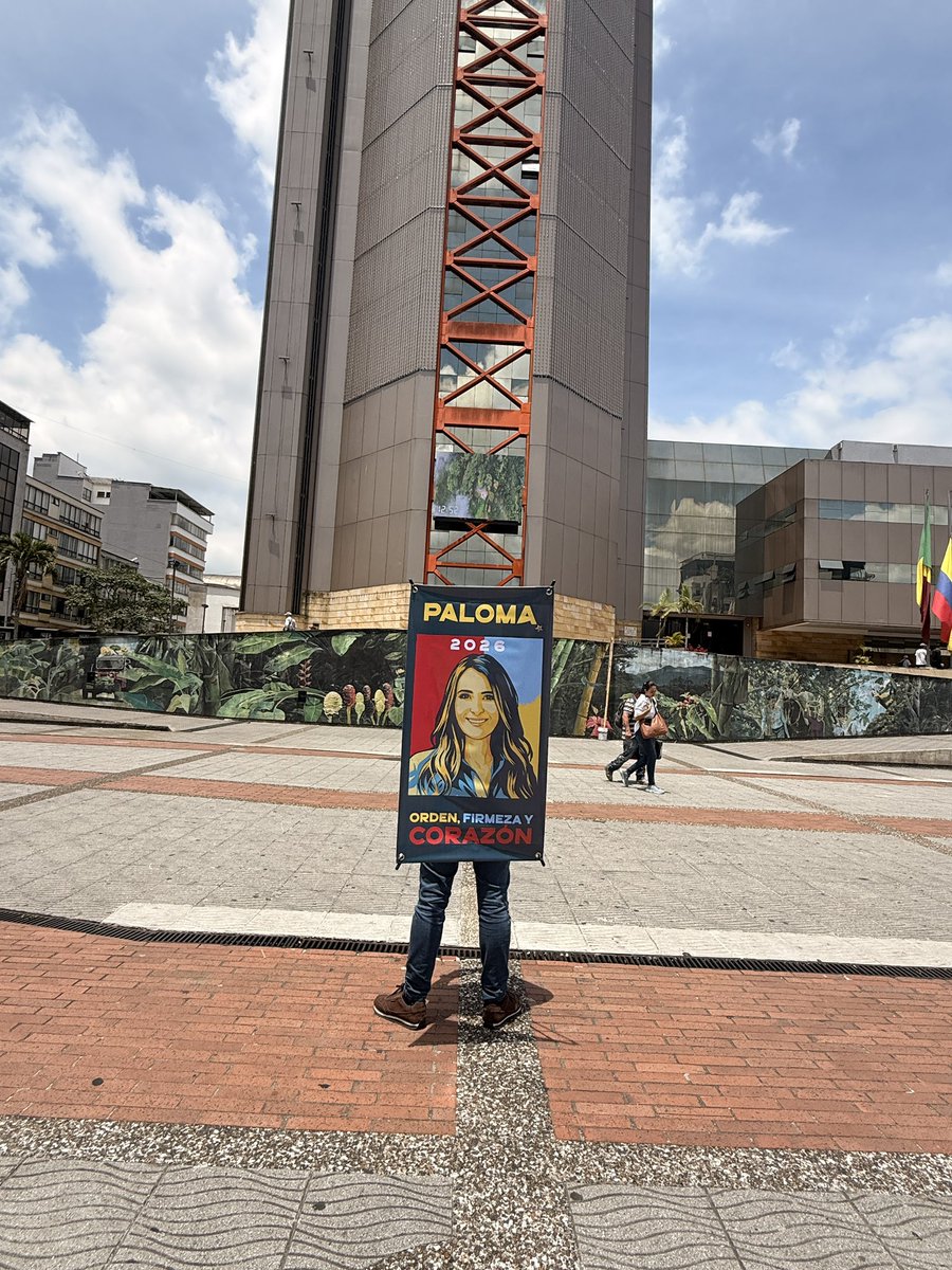 Daniel F. Briceño tweet media