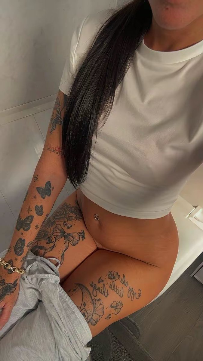 lozz235❤️ tweet media