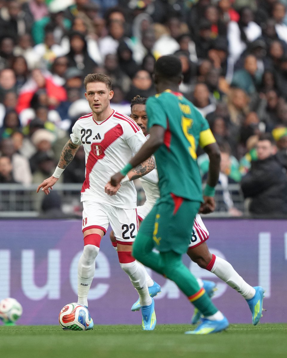 javal99's tweet photo. La era Mano Menezes con la selección peruana empezó con una derrota por 2-0 ante Senegal, en amistoso diputado en París.
Nicolas Jackson (41') e Ismalla Sarr (54') anotaron los tantos de los africanos ante un Perú que mostró caras nuevas, pero con pocas chances de hacer goles. https://t.co/NgZbyYtebi