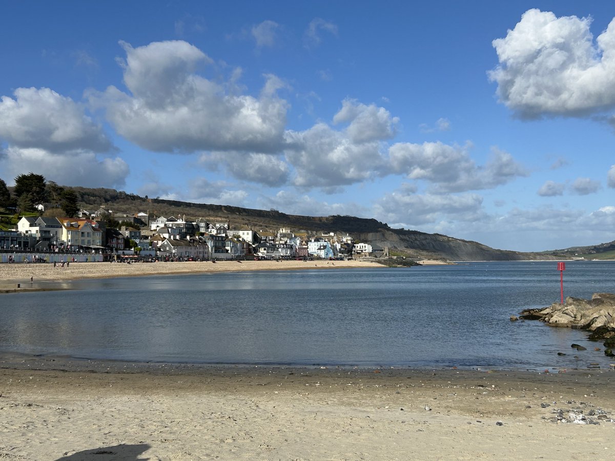 zoeapatrick's tweet image. Sunny Spring day in #LymeRegis #seaside #harbour #boats