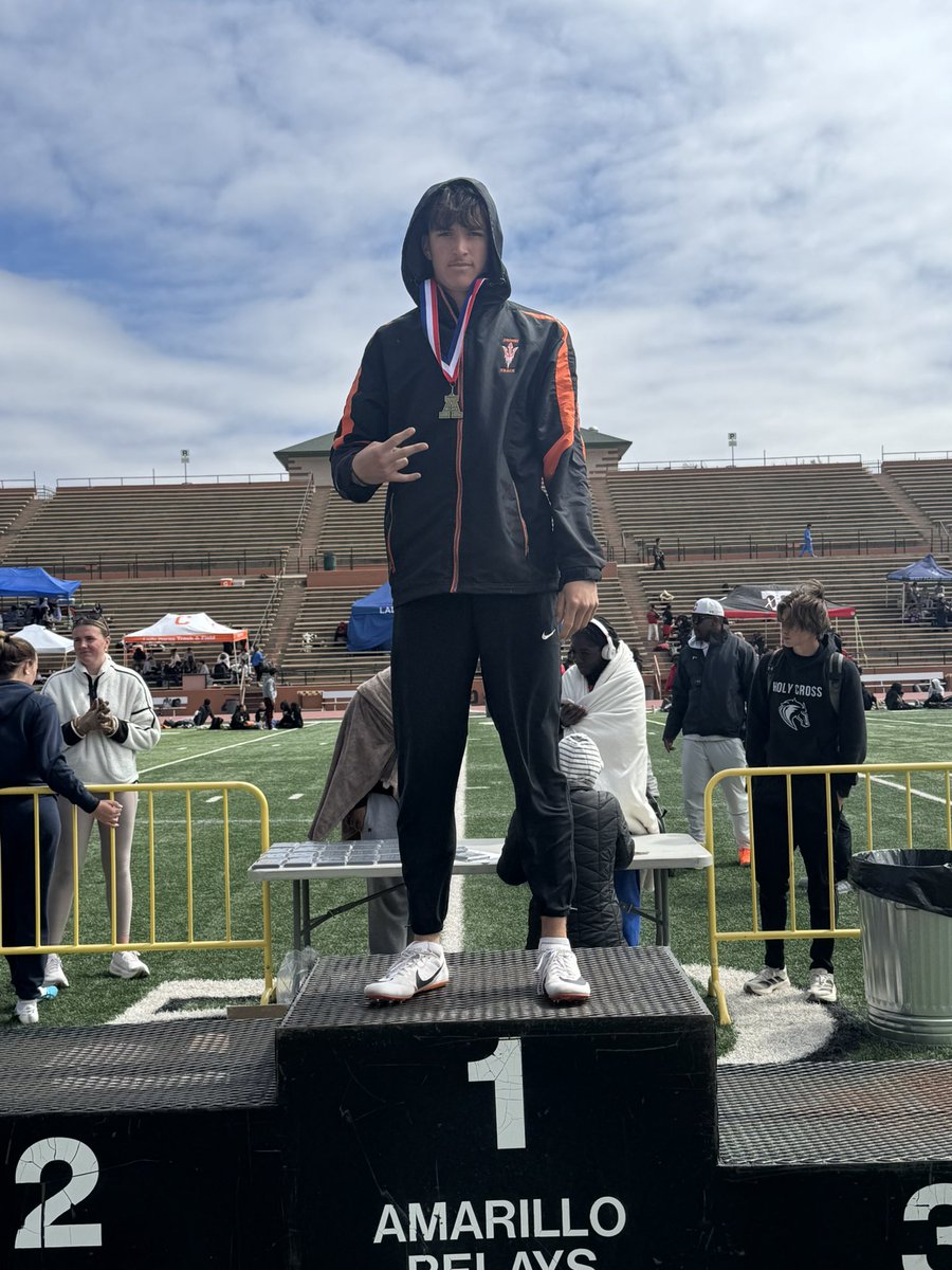 Dumas Track & Field tweet media