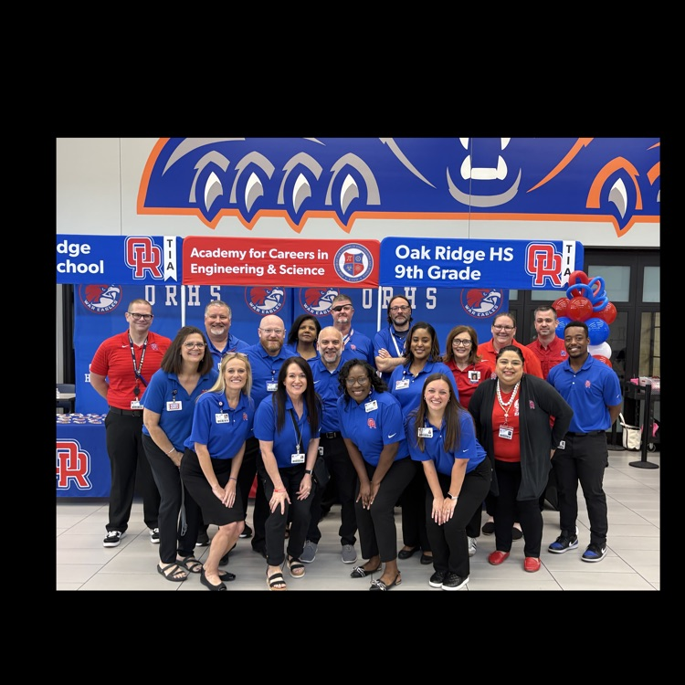 ORWarEagles's tweet photo. The Ridge showed up at the job fair to recruit future War Eagle teachers! The cheerleaders came to help us out also! 

CA-CAW https://t.co/bcqpmiU3VH