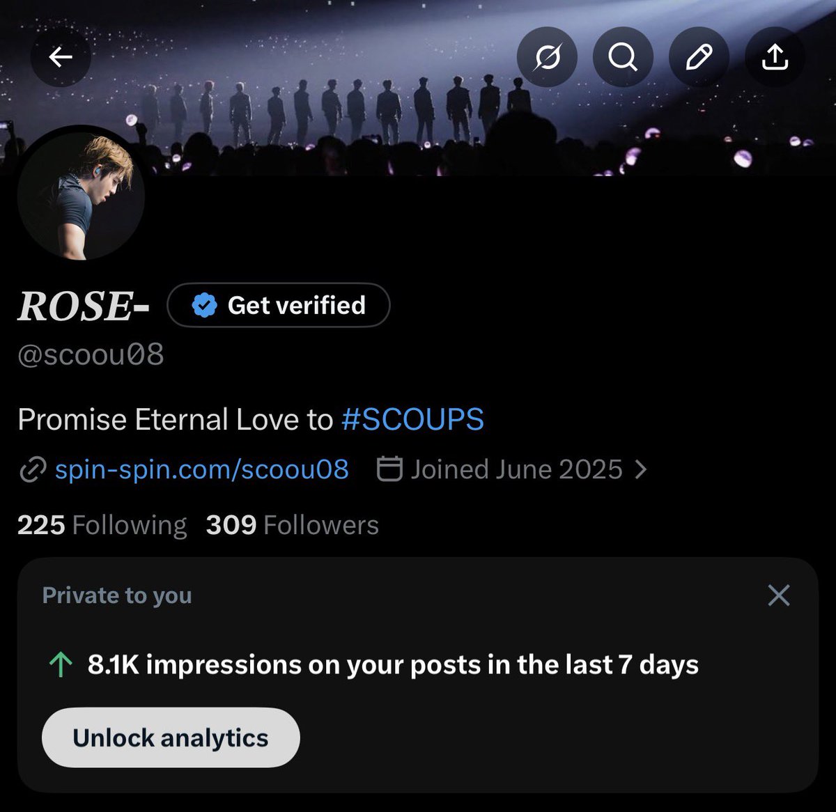 𝑹𝑶𝑺𝑬- tweet media