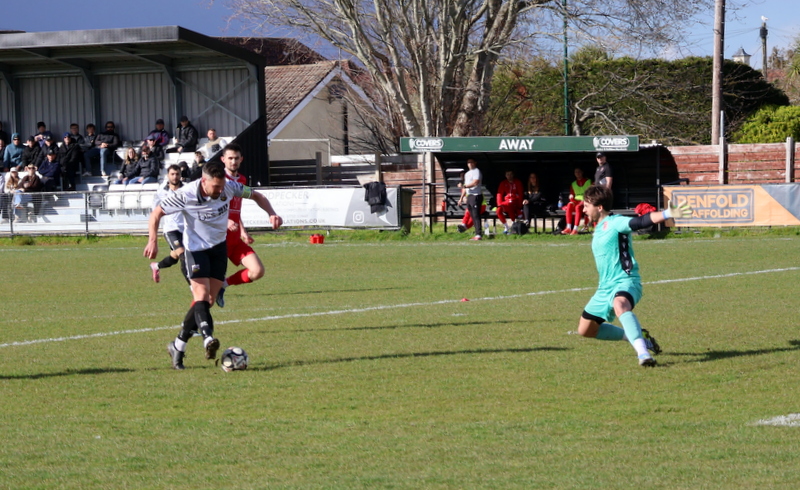 Roger Smith tweet media