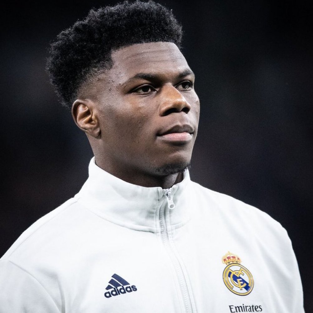 SportsDeeva tweet media