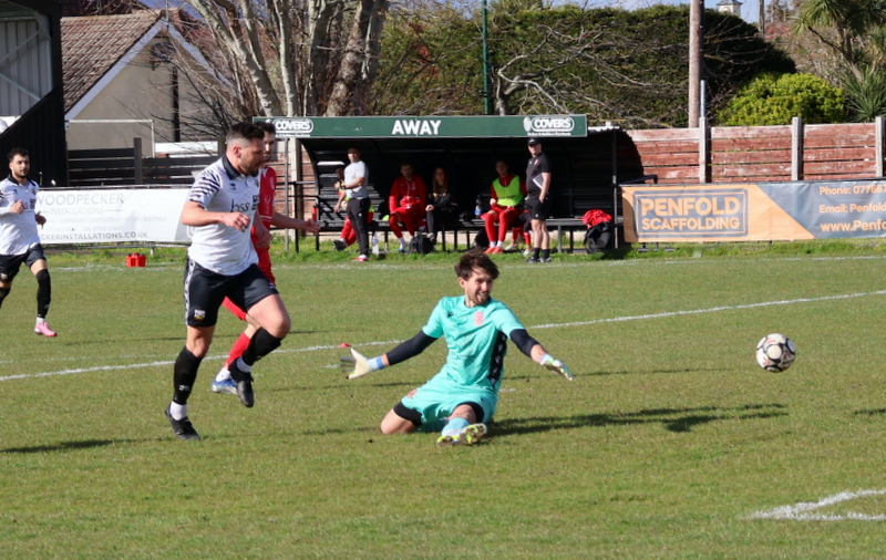 Roger Smith tweet media