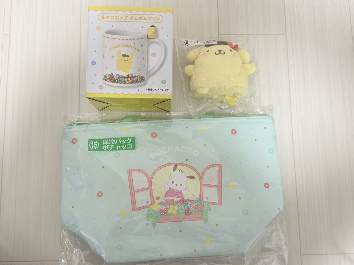 ななな tweet media