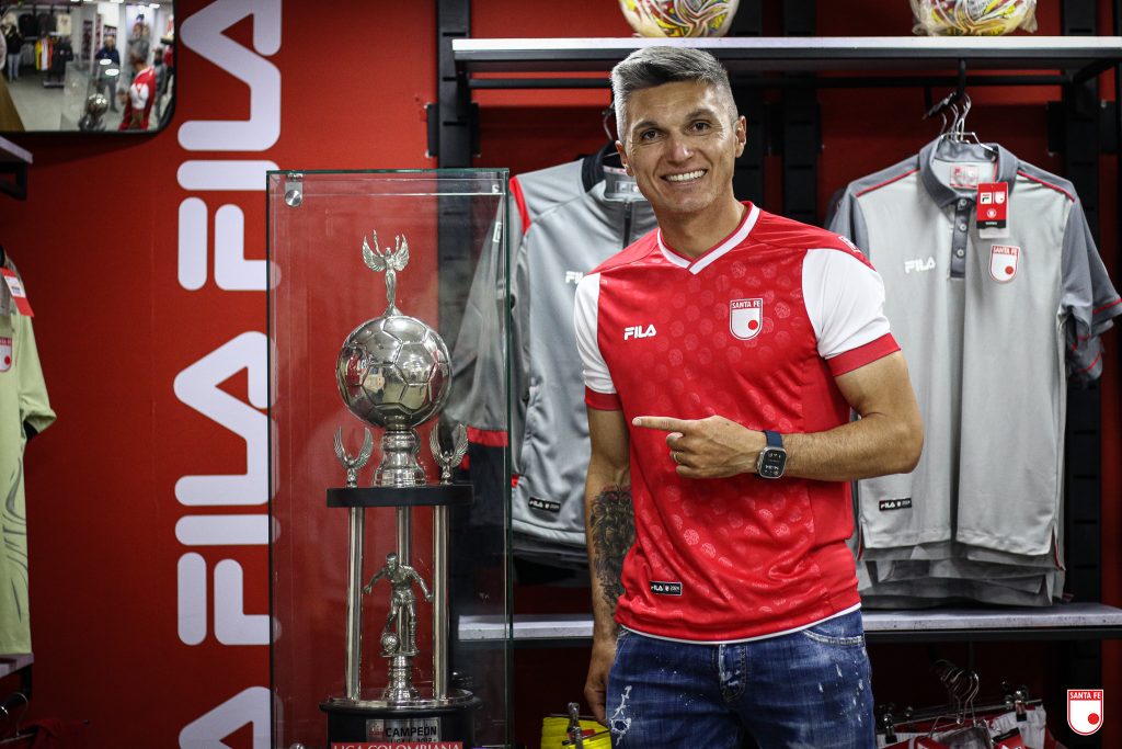 RicardoEscobarFC tweet media