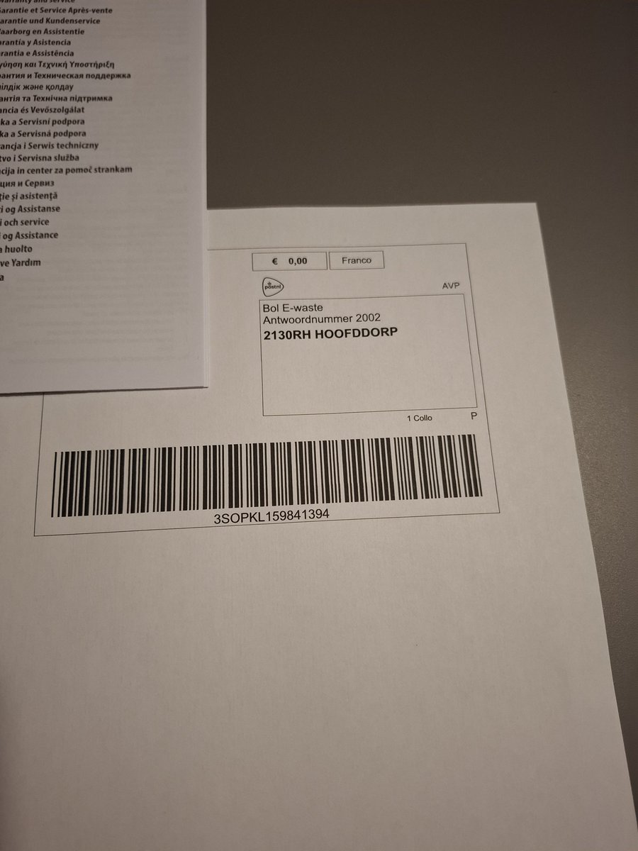 Liesbeth 🌻 tweet media