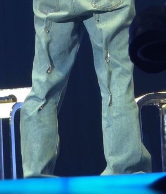 Chris 🐺 🌙 tweet media