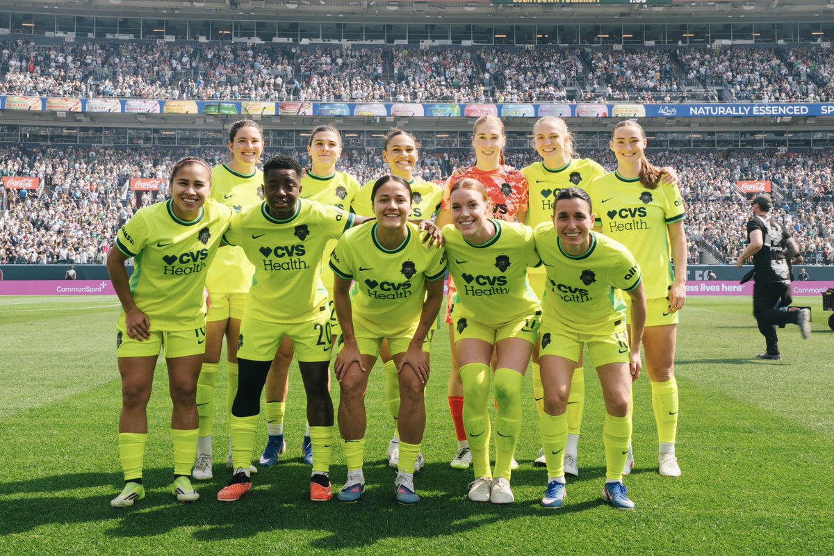 WashSpirit's tweet photo. Part of NWSL history 💛 https://t.co/nmfLr6Y3A1