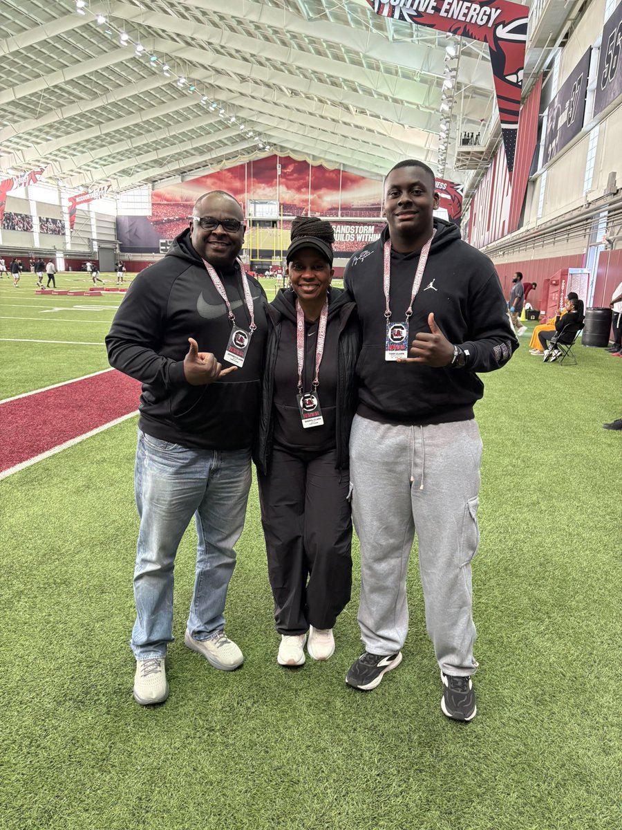 𝓣𝓸𝓻𝔂 𝓒𝓵𝓪𝓻𝓴 “𝓨𝓸𝓾𝓷𝓰𝓗𝓾𝓷𝓽𝓮𝓻” tweet media