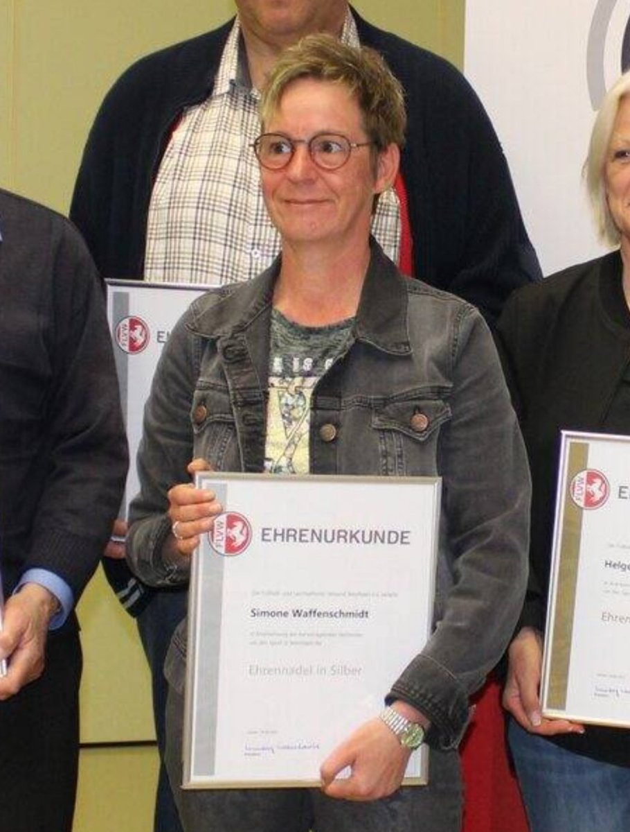 fight2write tweet media