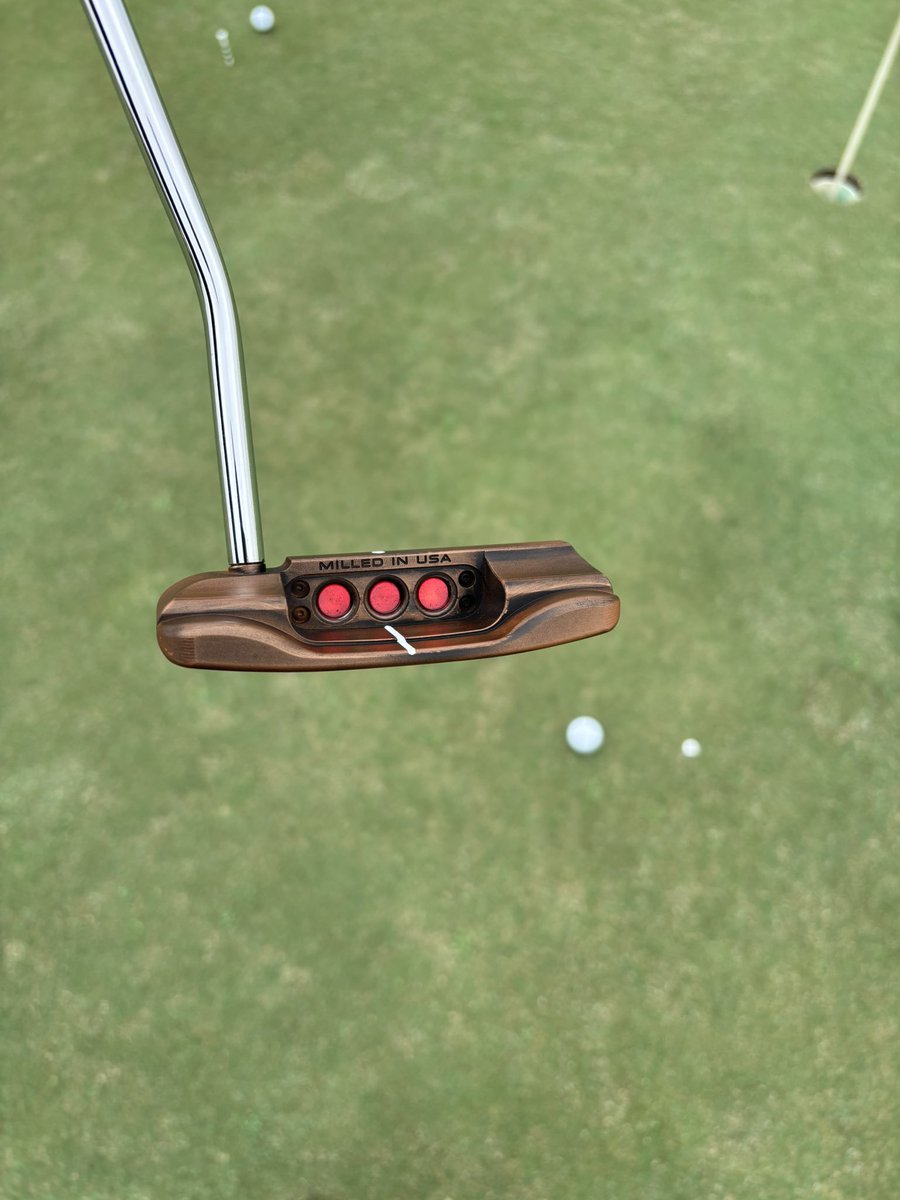 SpazzyMind's tweet photo. gamer got a face lift courtesy of @MWPutters #teamdot #teambottomline https://t.co/qdGugu8Hth