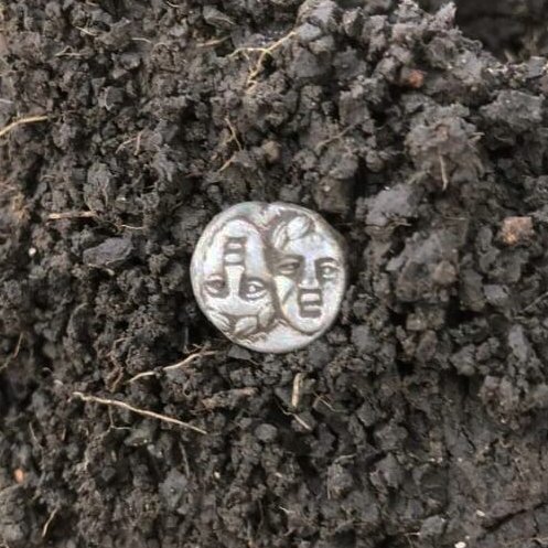 @_Treasure_Kings_ tweet media