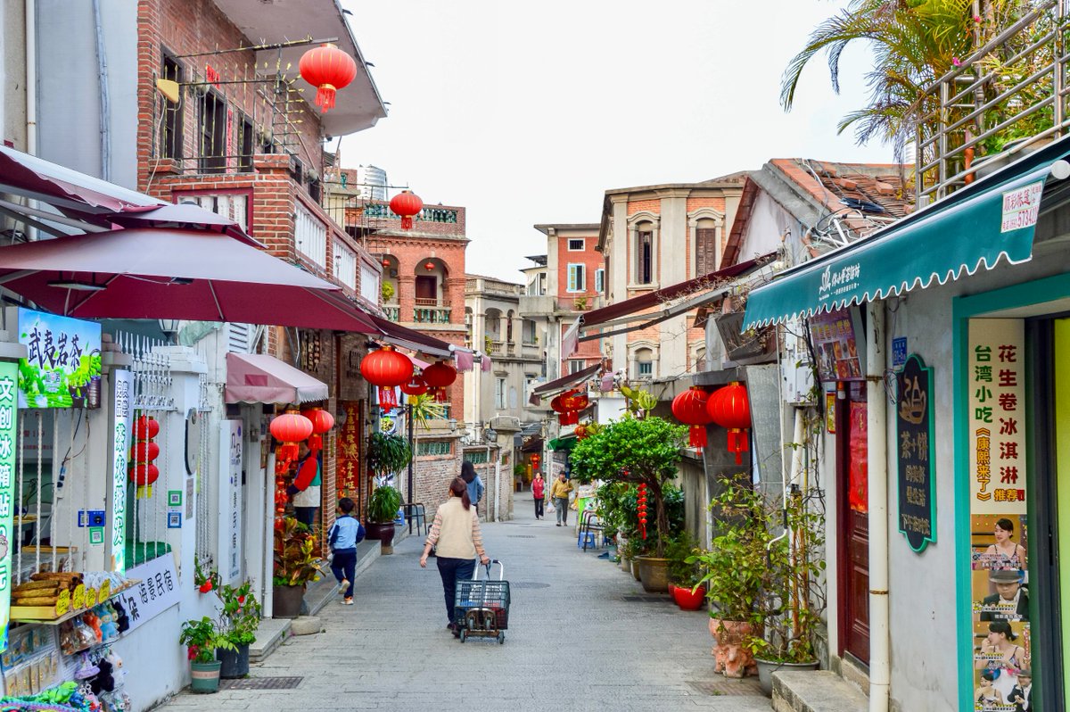 Melissa & Chris Bruntlett tweet media