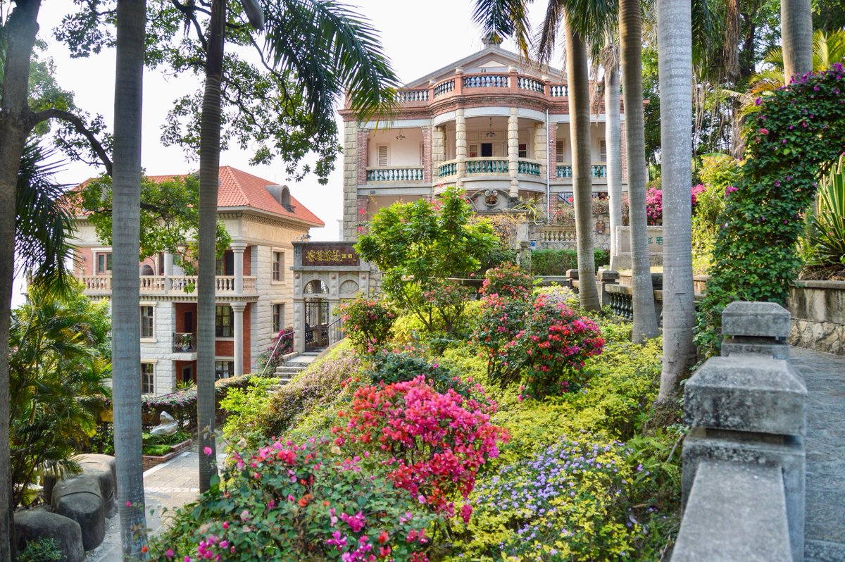 Melissa & Chris Bruntlett tweet media