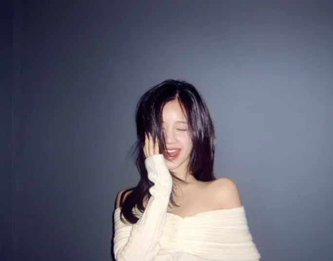 Base umum bisa follow @cornerfess tweet media