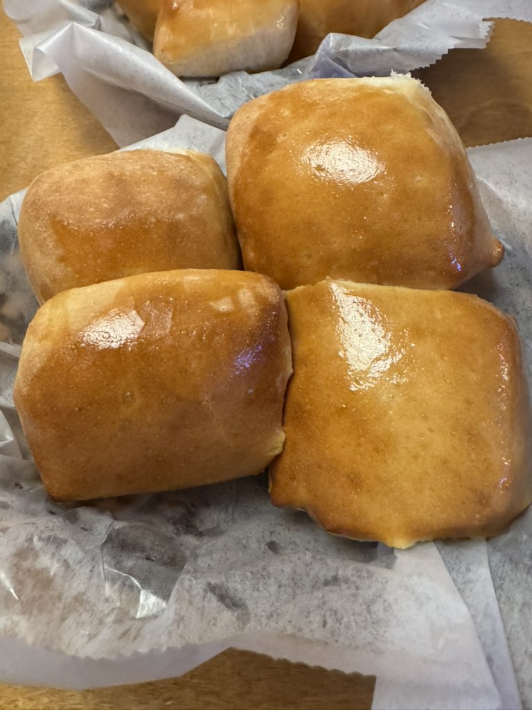 Zirksee🍽️ tweet media