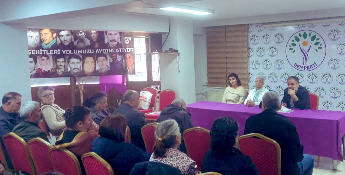 DEM İzmir tweet media