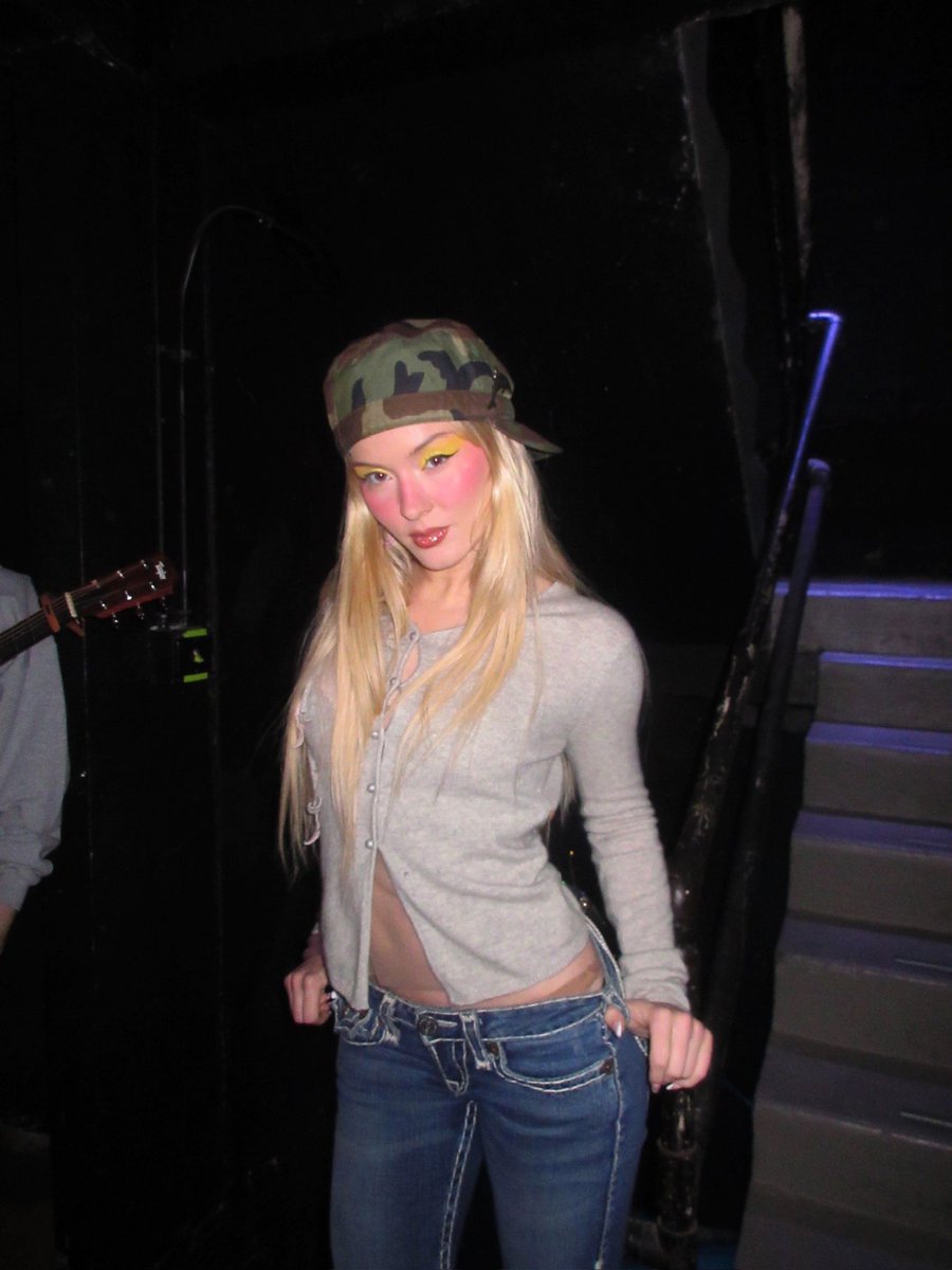 Zara Larsson tweet media