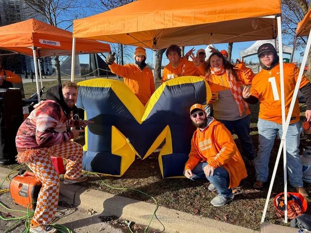 The Buckeye Show 🌰 tweet media