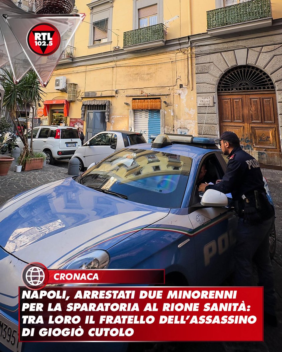 rtl1025's tweet photo. 🔴 Svolta nelle indagini sulla sparatoria avvenuta a gennaio nel Rione #Sanità, a #Napoli: la #polizia ha arrestato due minorenni, gravemente indiziati di tentato omicidio e porto abusivo di armi. Tra loro anche il fratello dell’assassino di Giovanbattista #Cutolo. I fatti risalgono al 18 gennaio, quando due #giovani su uno scooter furono feriti da almeno undici colpi di arma da fuoco. Le indagini, coordinate dalla Procura per i minorenni, hanno ricostruito la dinamica grazie alle telecamere: possibile movente una ritorsione tra gruppi rivali. I due arrestati sono ora in un istituto penale minorile, mentre resta alta l’attenzione sul fenomeno delle baby gang in città.
📸 Ufficio stampa Carabinieri