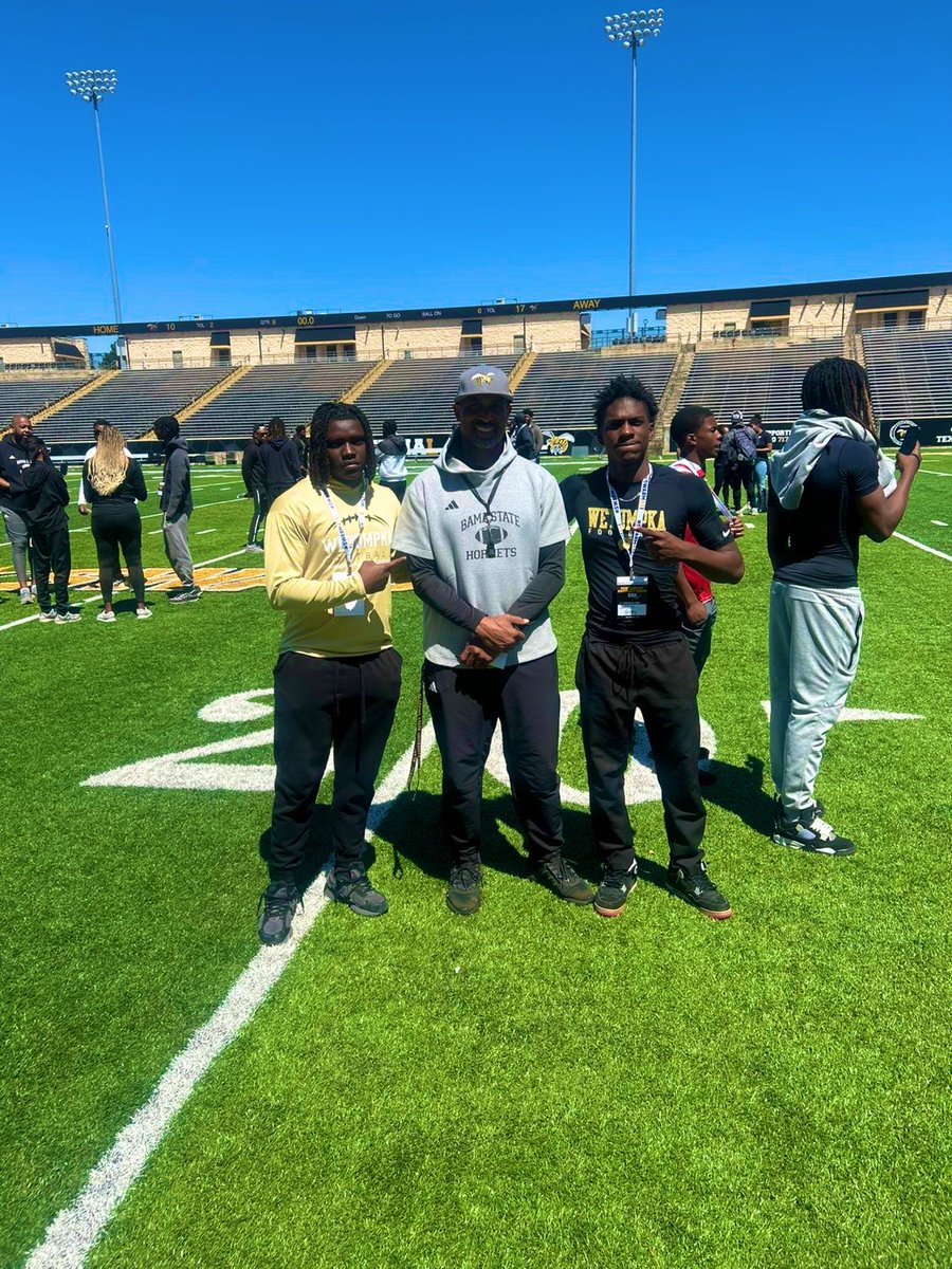 _XMan2010's tweet photo. Had a great time at @BamaStateFB Spring Practice! @coach_gresham @erob50 @TheCoachBear48 @CoachMorton28 https://t.co/EHBtLRmYu4