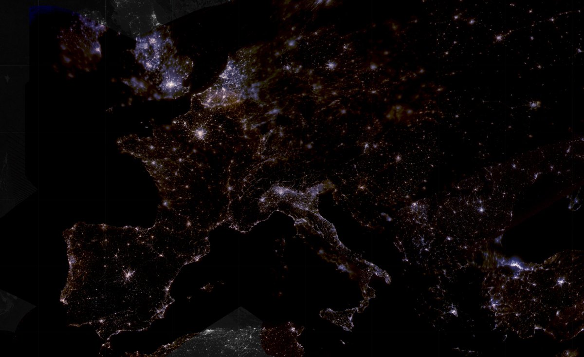 esaspaceflight's tweet image. 💡 Switch off your lights tonight at 20:30h for #EarthHour.

3 negative impacts of bright nights: 
⬇️ Melatonin production 
😵‍💫 Bats &amp;amp; insects disorientation  
🌌 Fewer visible stars  

🌍 Europe at night from space 👇