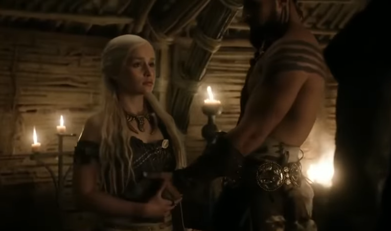 leandrogado92's tweet photo. @PurrincessJoy Tenes la mirada de los mil khal drogos? 👀🛐 https://t.co/ix1lrrKnr7
