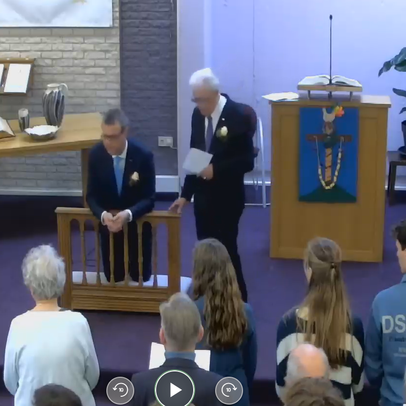 ds_Ernst's tweet photo. Vanmiddag ontving de #CGK #Dedemsvaart uit Gods hand een nieuwe predikant: Richard van der Linden. Hij werd bevestigd door zijn vader ds. G.P.M. van der Linden met Psalm 20:8: "Anderen vertrouwen op paarden en wagens, wij op de naam van de HERE, onze God." https://t.co/hIo8Gh34VK https://t.co/M2byNHcFKM