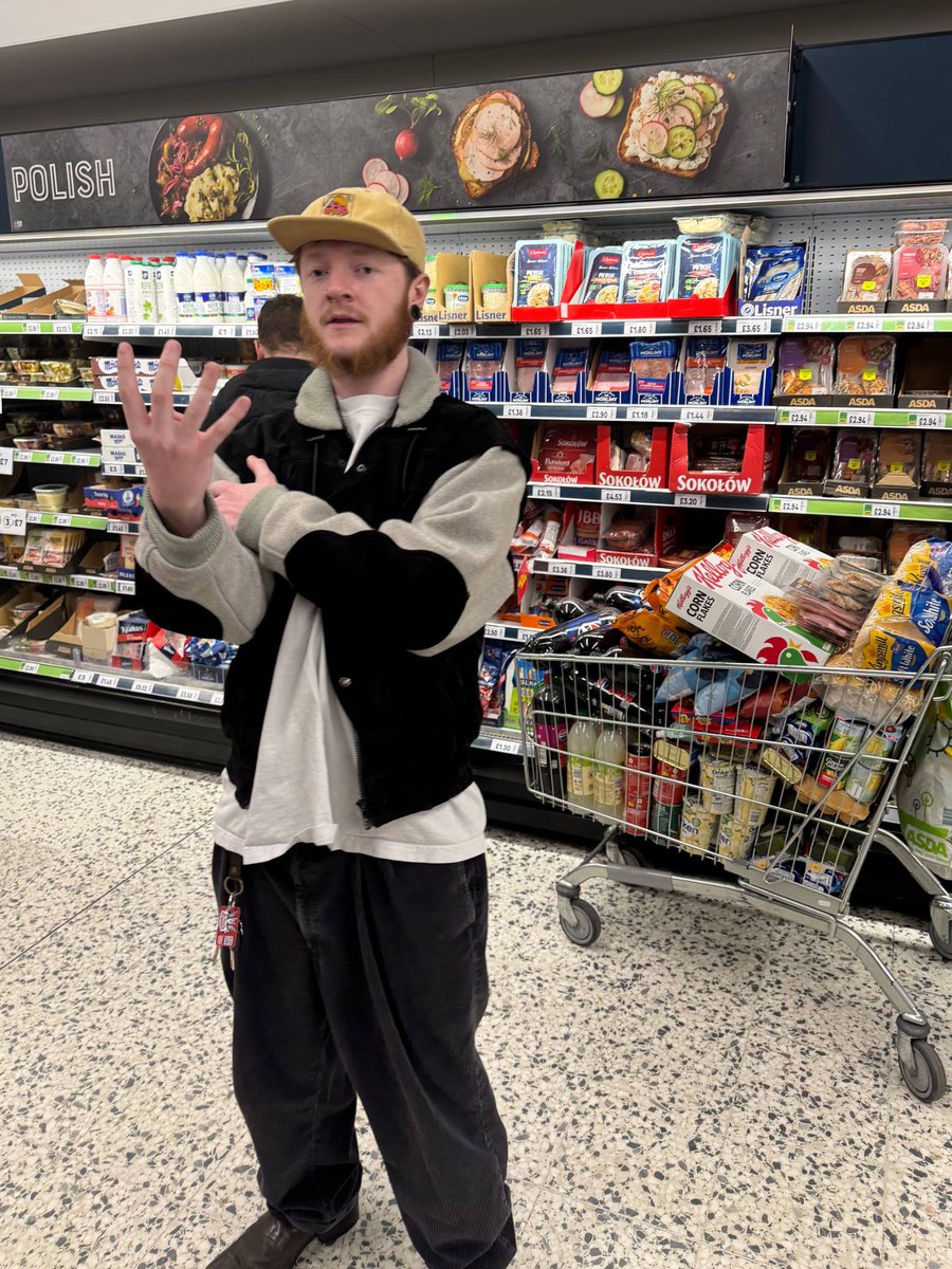 bongwater mutt tweet media