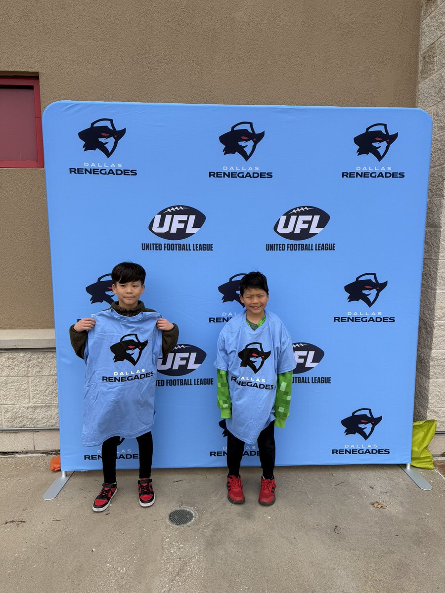 UFL Dallas Renegades 開幕戦へ
アメリカはほんと毎日のようにスポーツ観戦できて楽しい(´ω｀)