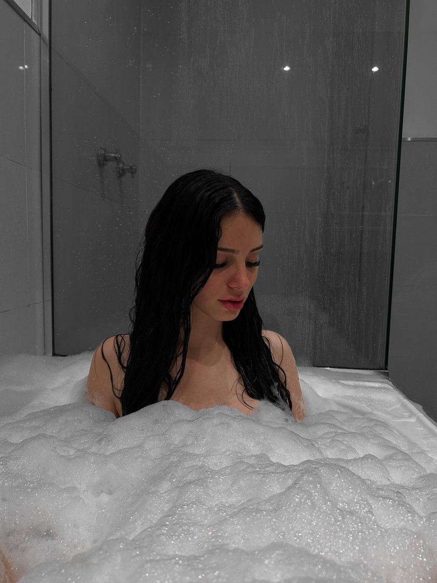 Carla la prof 📚 tweet media