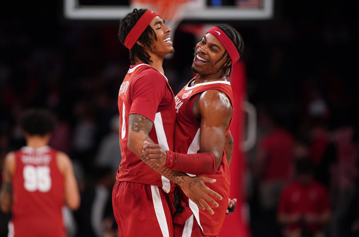 basketballgump's tweet photo. Miss these two so much already 💔💔💔💔💔💔💔💔💔💔💔💔💔💔 https://t.co/nJRltZsIRG