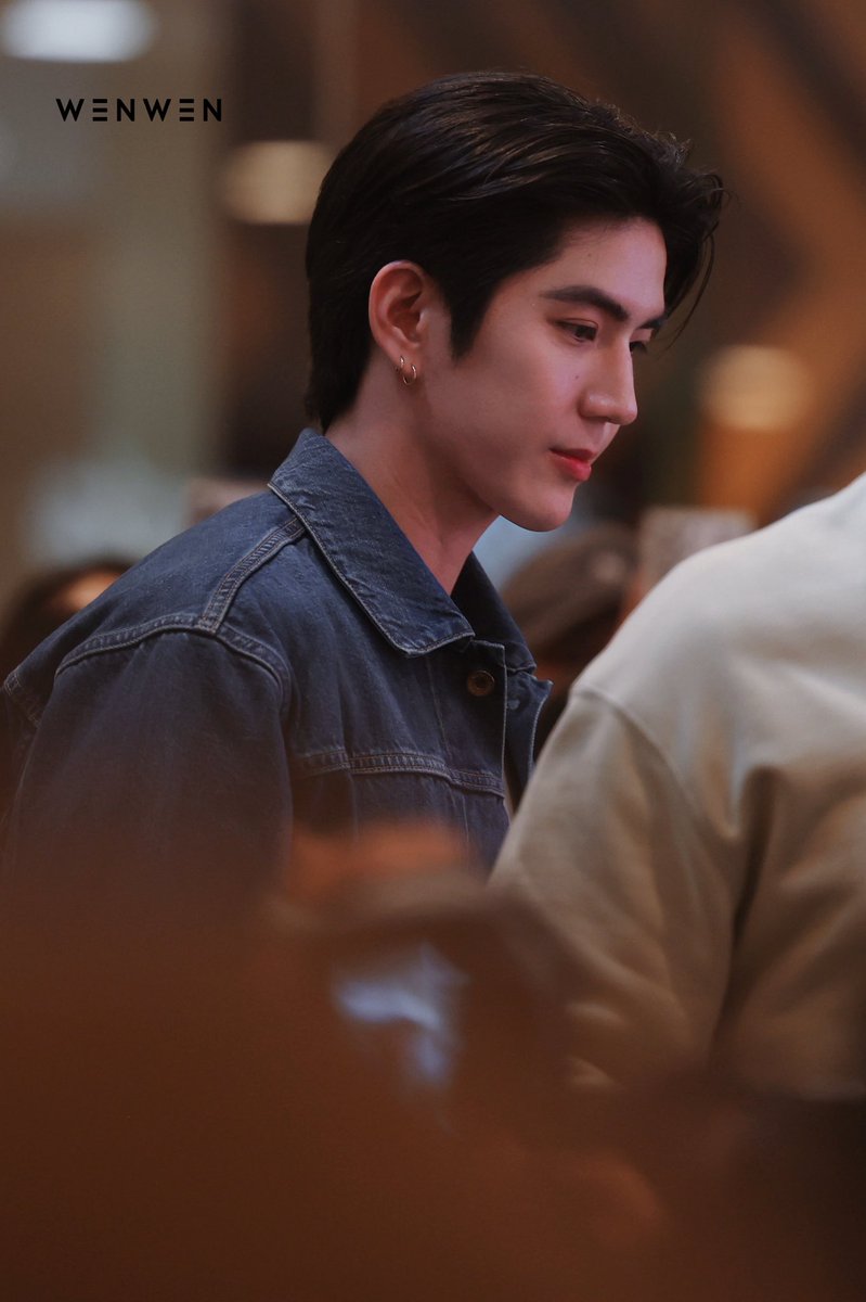 -文文- tweet media