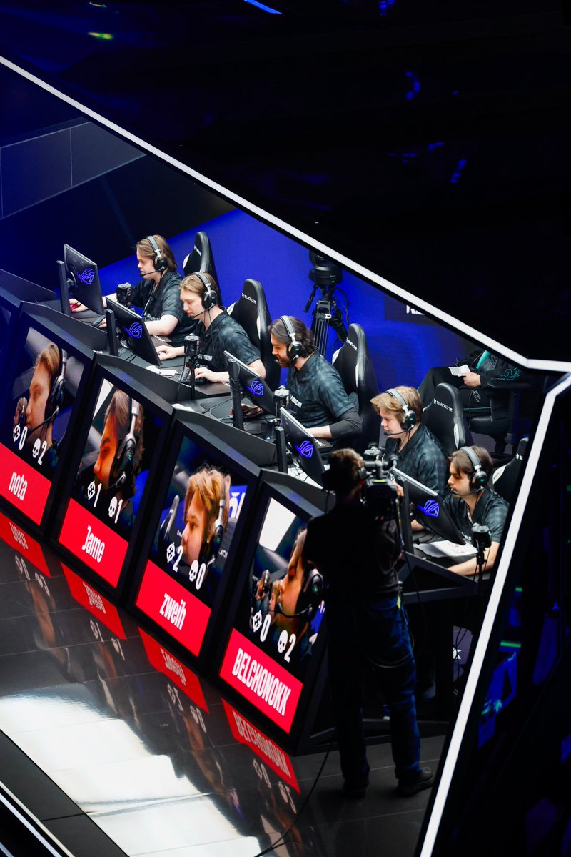 OfficialRefrag tweet media